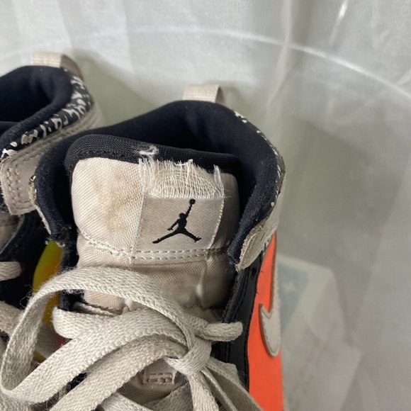 Nike Air Jordan 1 Mid (GS) Composition Notebook  554725-870 Size 12C Boys Youth - Picture 4 of 7